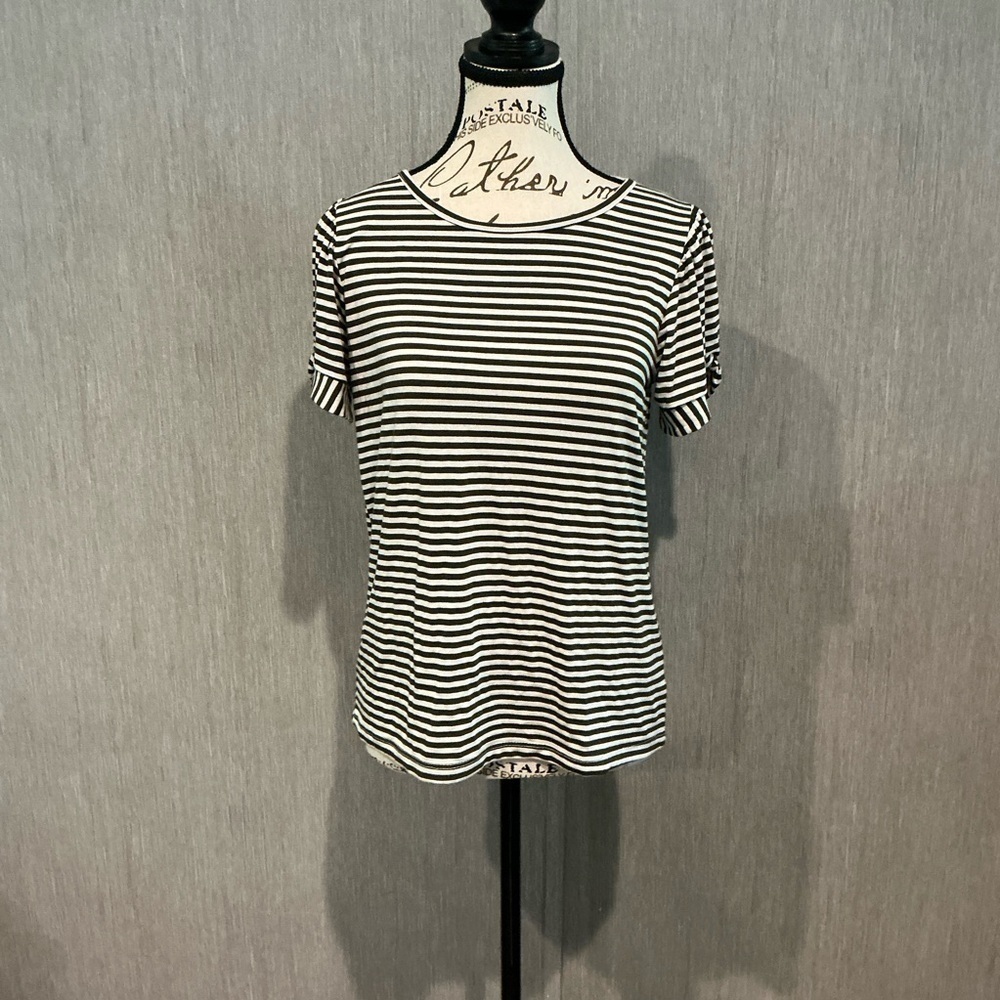 Staccato Olive Green and White Fitted Short Sleeve Tee Size XS